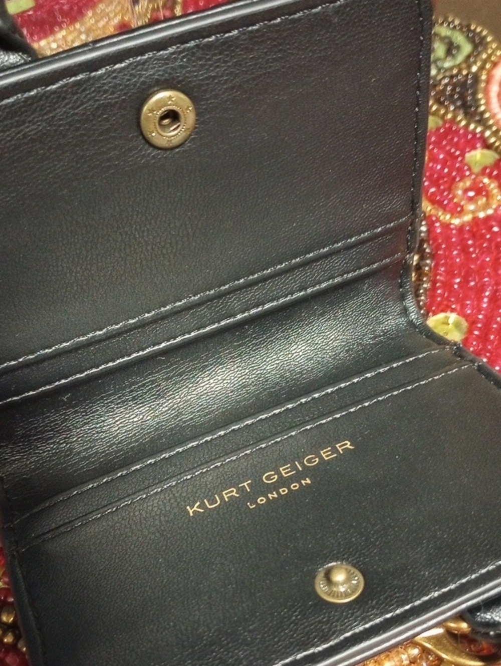 Kurt Geiger Boston Card Charm - Picture 11 of 16